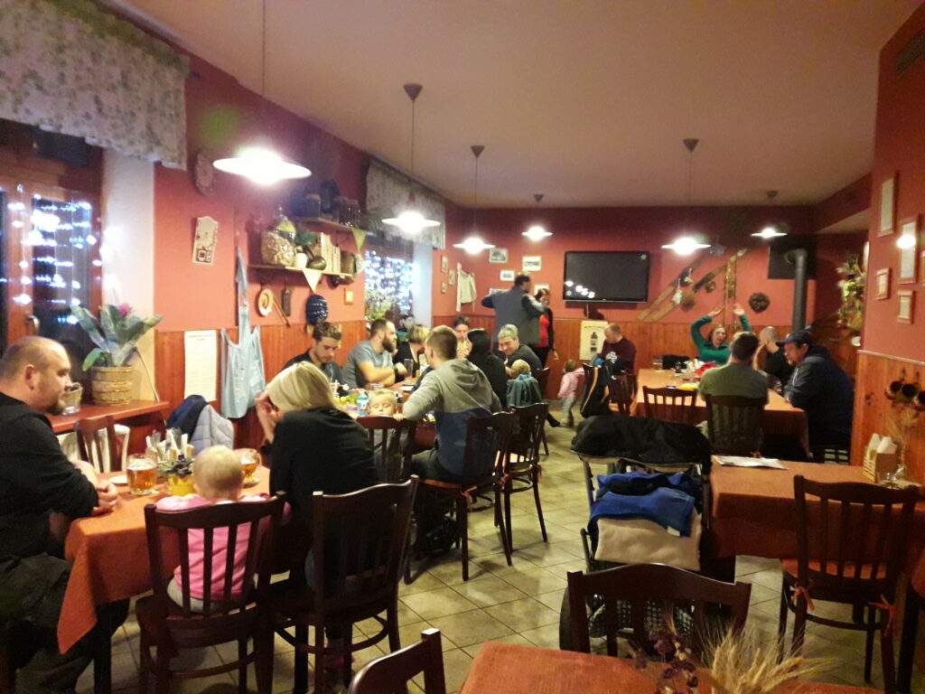 Restaurace horské chaty Na Rozcestí České Petrovice